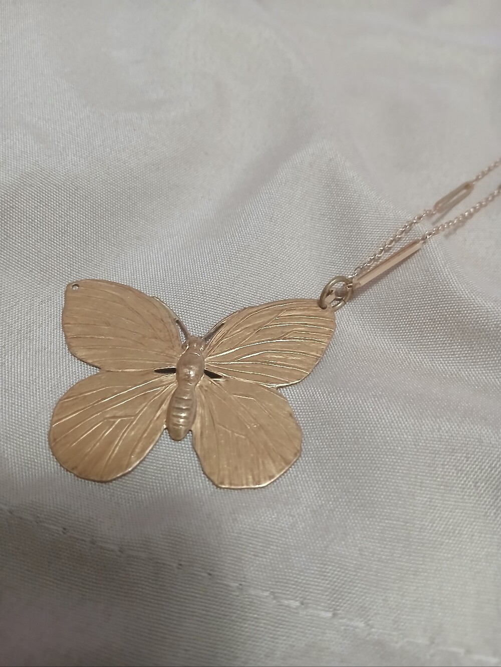 Necklace - Picture 2 of 2